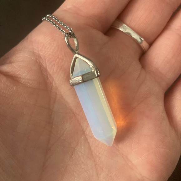 Opal crystal necklace - Picture 2 of 2